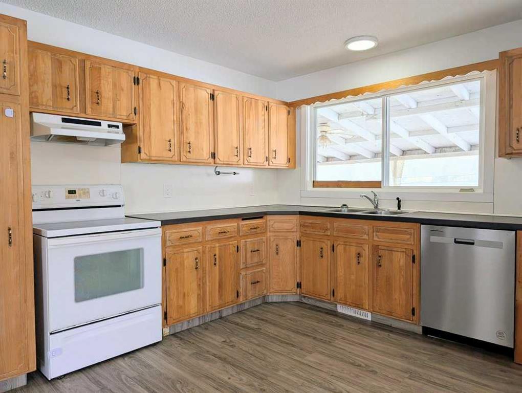 Picture for 400 4 Street NE