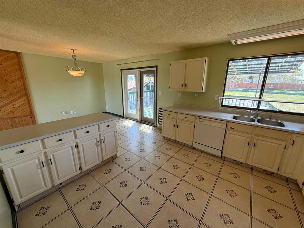 Picture for 202 Maligne Drive 