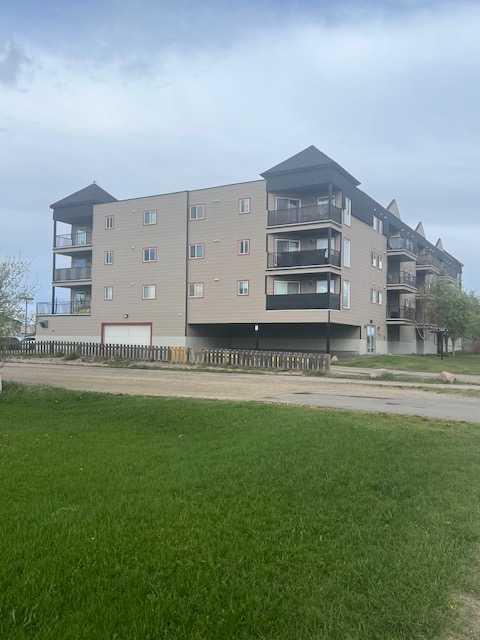 Picture for 302, 4502 52 Avenue 