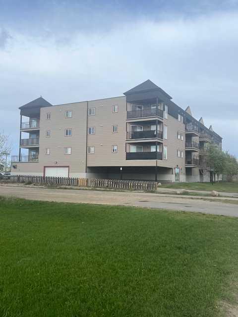 Picture for 302, 4502 52 Avenue 