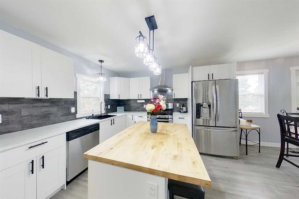 Picture for 73507 Range Road 80  