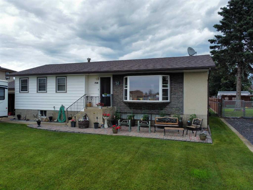 Picture for 716 6 Avenue 