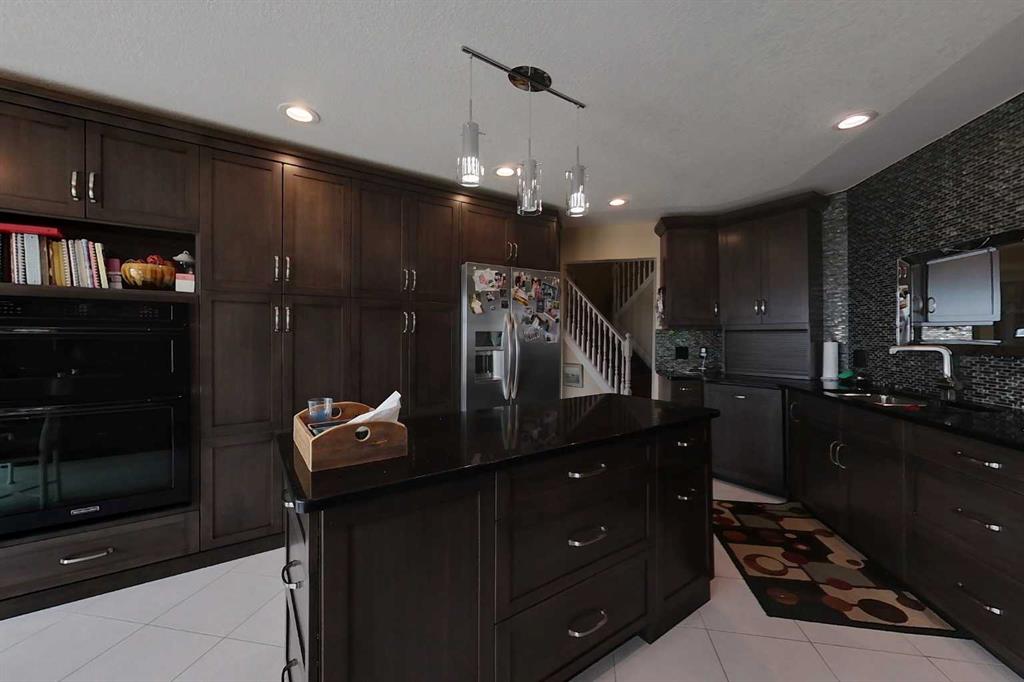 Picture for 30 Executive Estates  