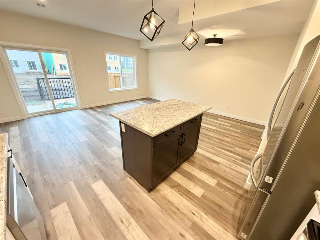 Picture for 328A BOUTIN Avenue 