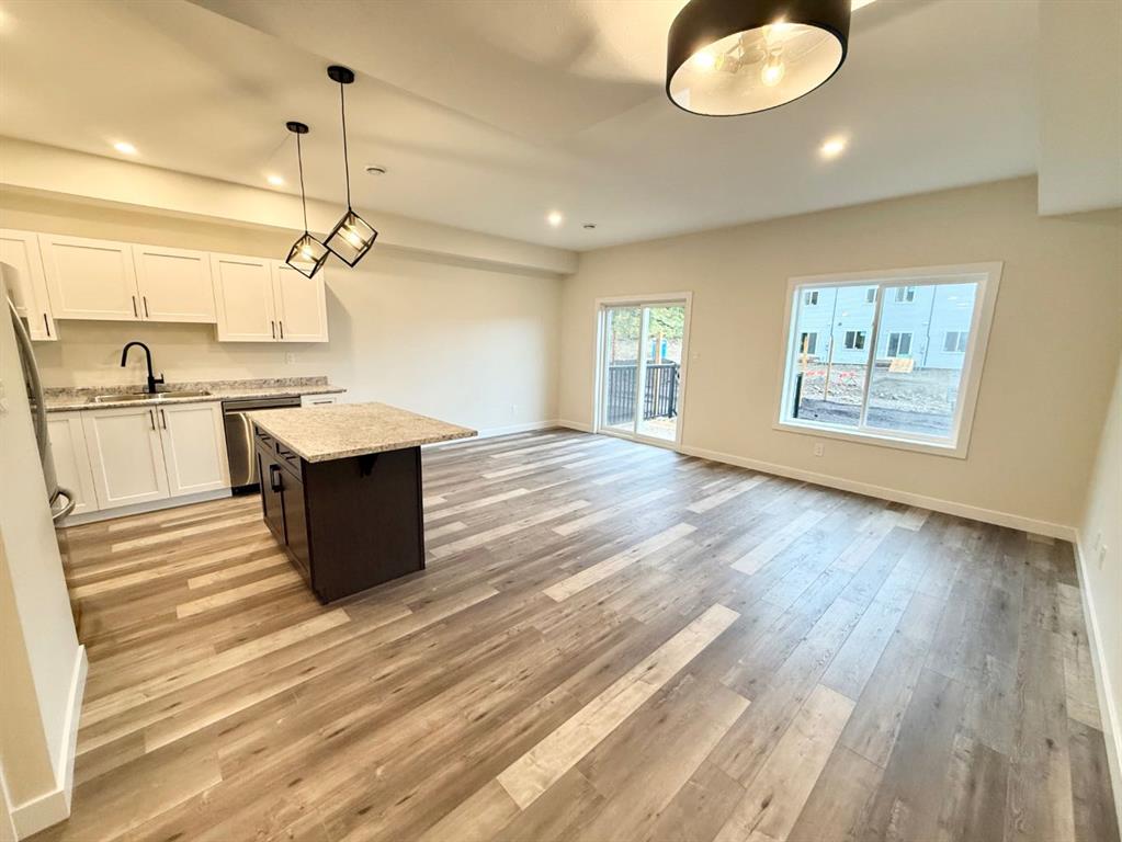 Picture for 328A BOUTIN Avenue 