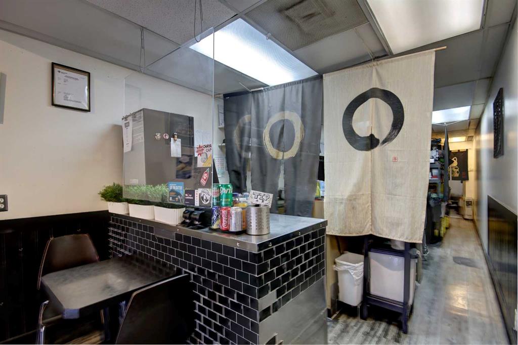 Picture for 118 Banff Avenue  https://www.cirrealty.ca/reb/awra/1/A2266011_14.jpg