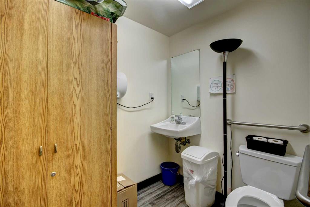 Picture for 118 Banff Avenue  https://www.cirrealty.ca/reb/awra/1/A2266011_22.jpg