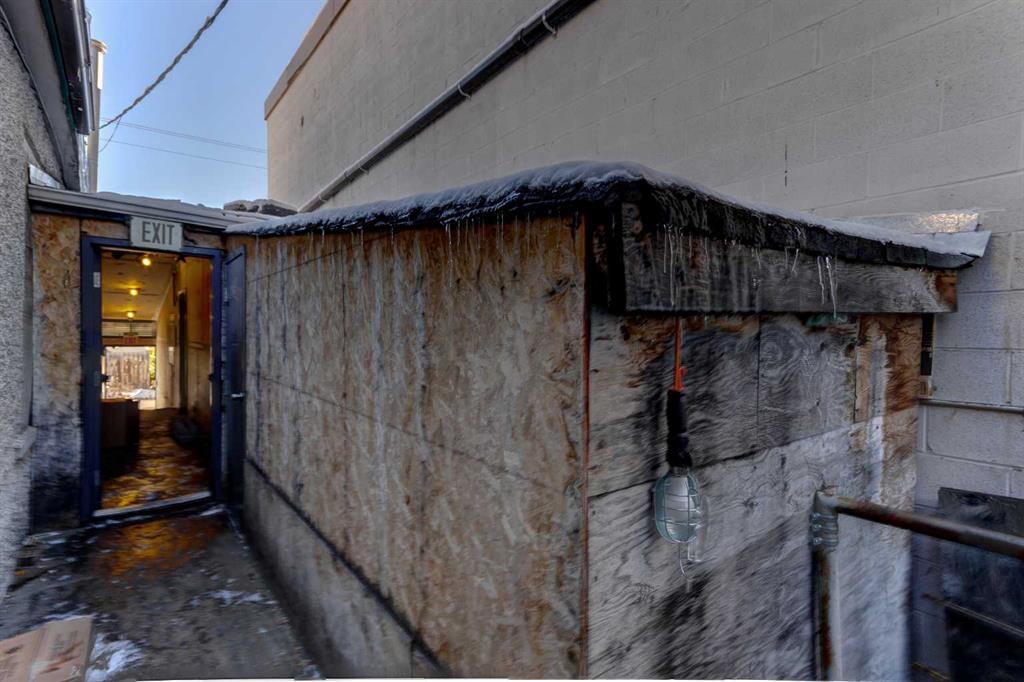 Picture for 118 Banff Avenue  https://www.cirrealty.ca/reb/awra/1/A2266011_25.jpg