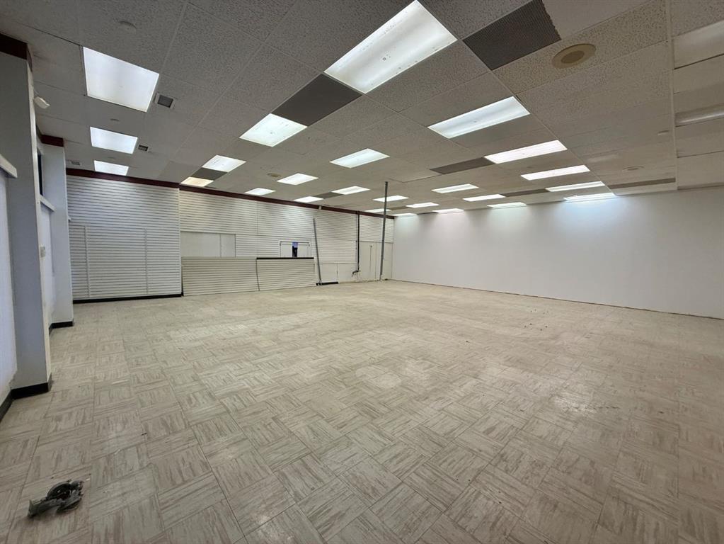 Picture for Bay 1, 111 Government Road 