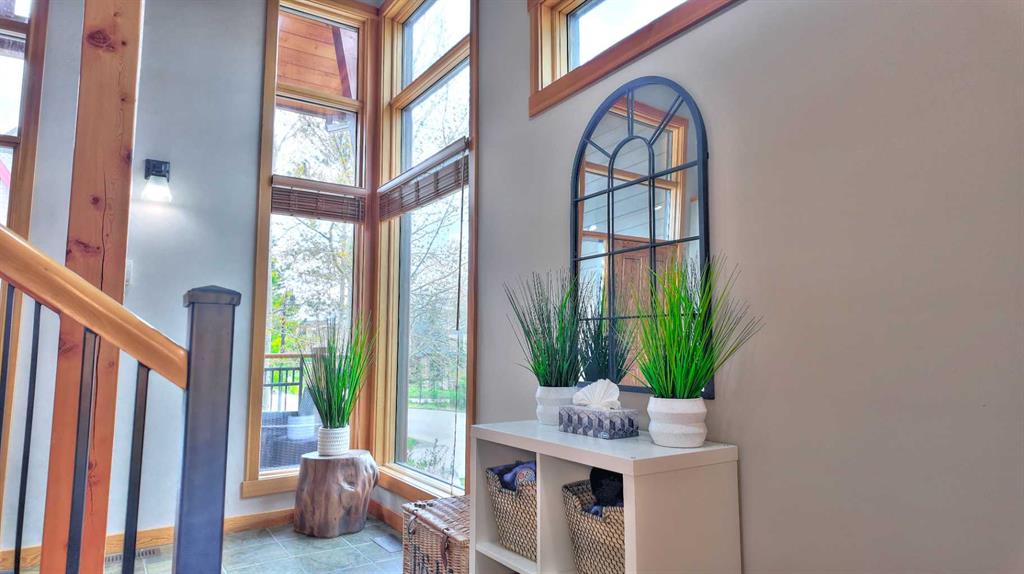 Picture for 1, 101 Armstrong Place 