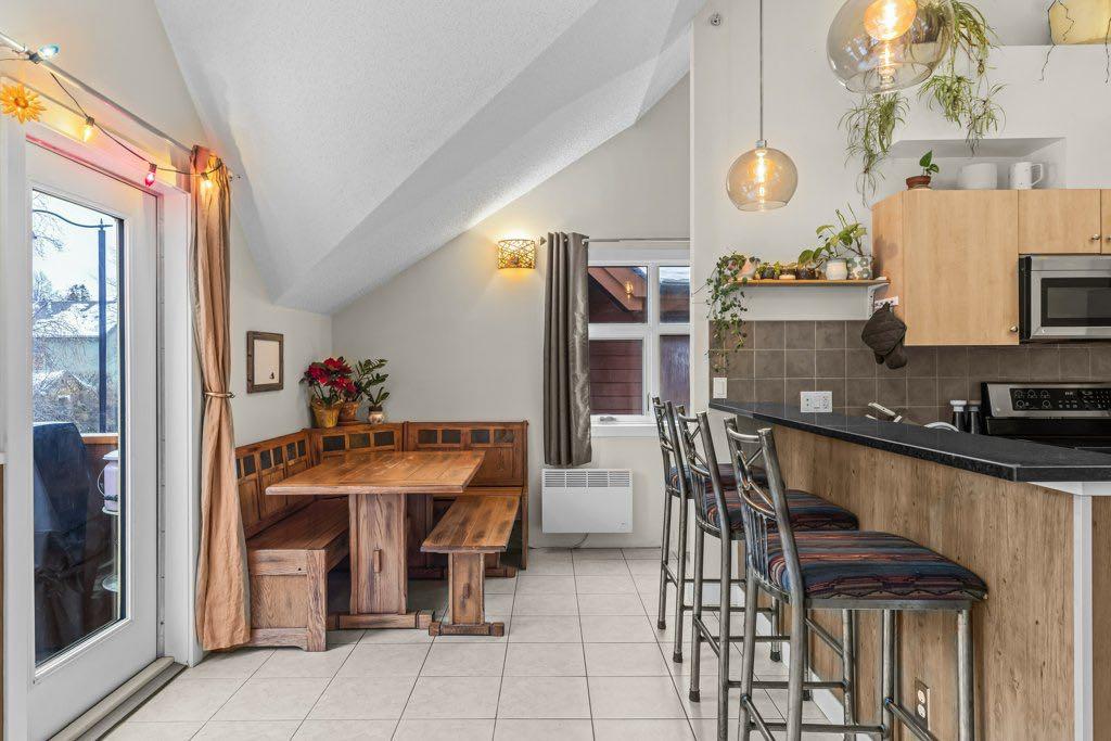 Picture for 203, 201 Muskrat Street 