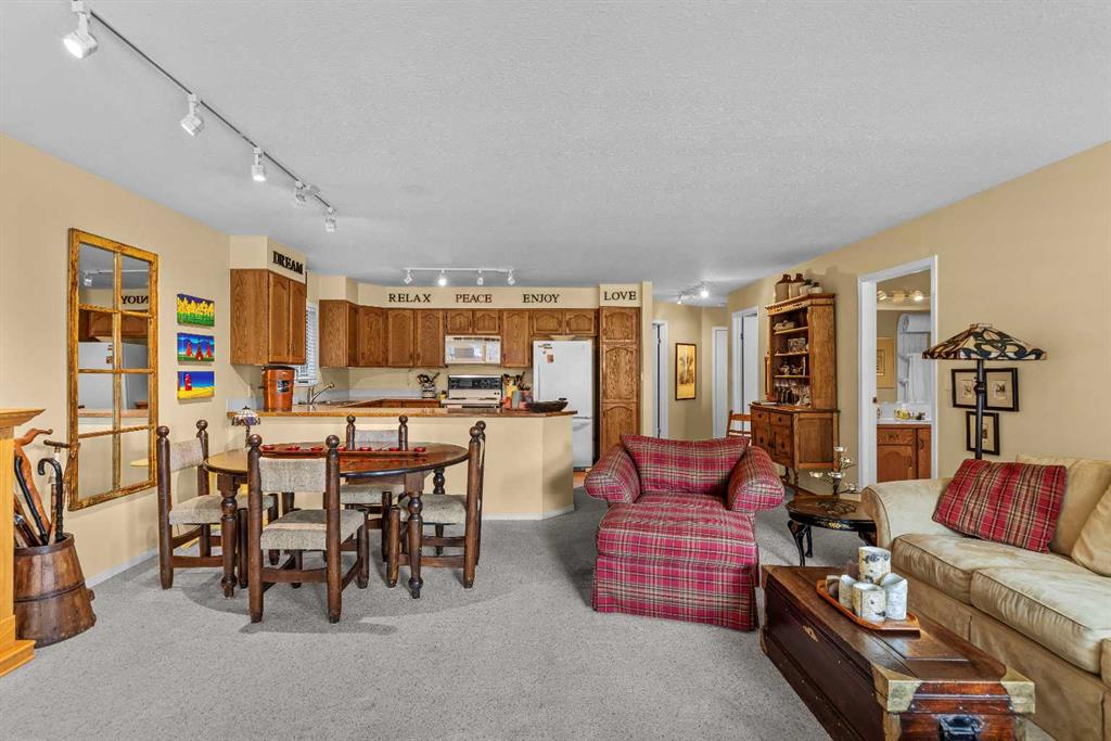 Picture for Unit 4, 717 7th Street 