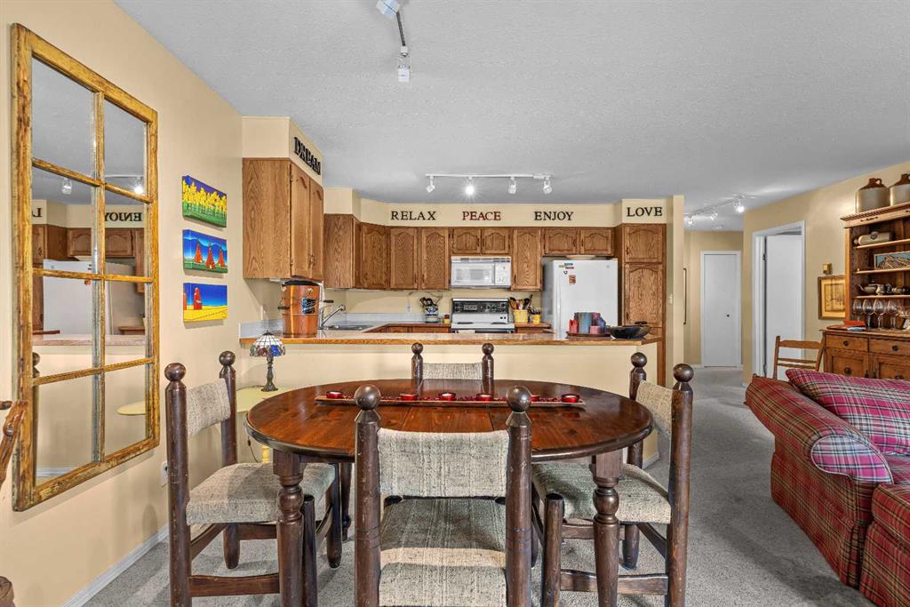 Picture for Unit 4, 717 7th Street 