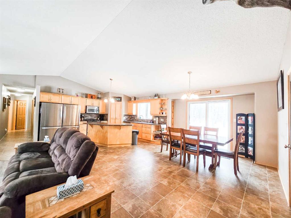 Picture for 54023 Range Road 145  