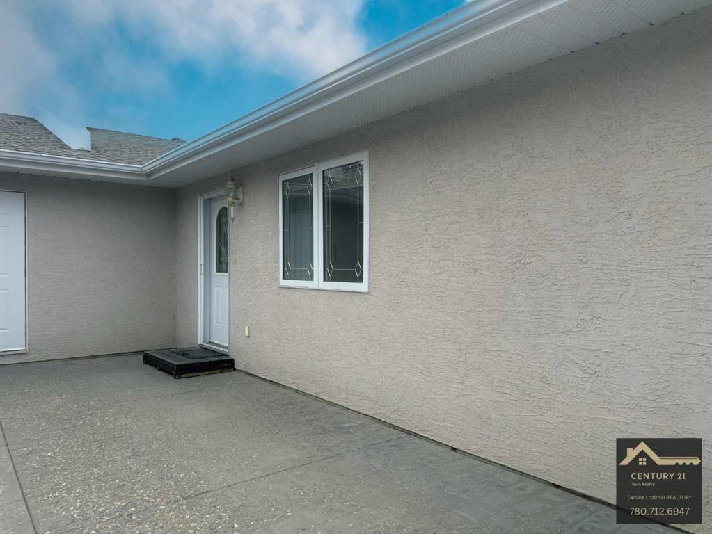 Picture for 722 50 Street 