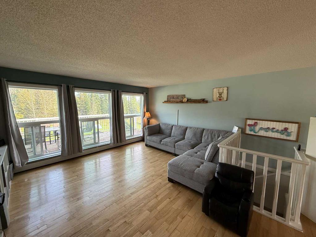 Picture for 106 West River Road 