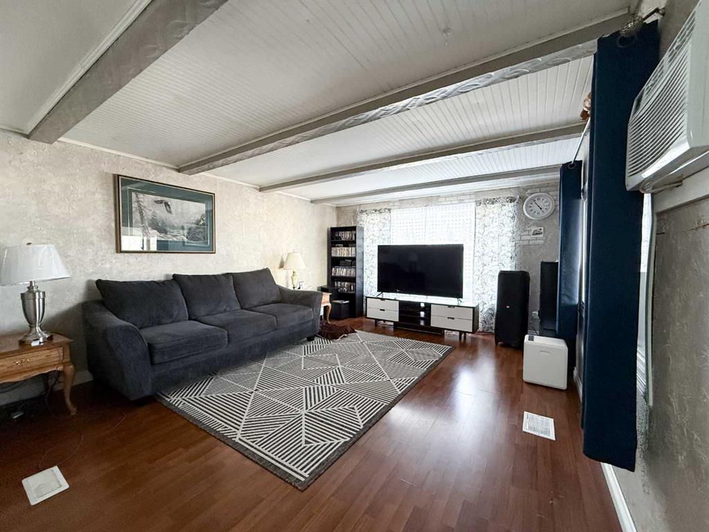 Picture for 346, 133 Jarvis Street 