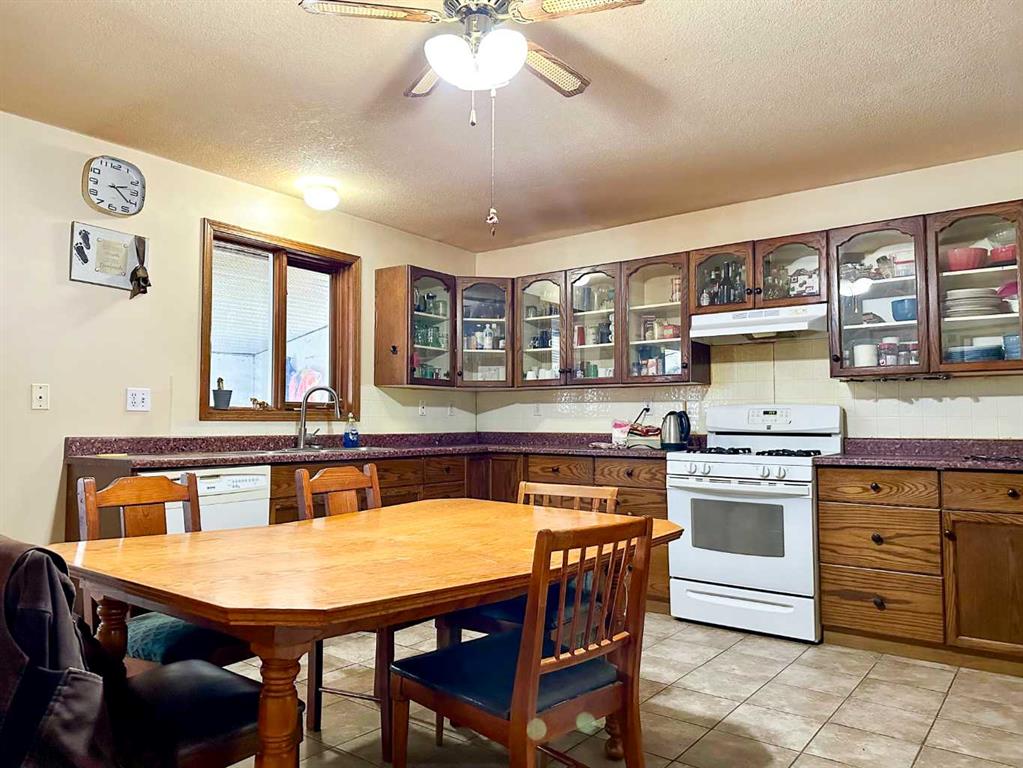 Picture for 4713 43 Street 