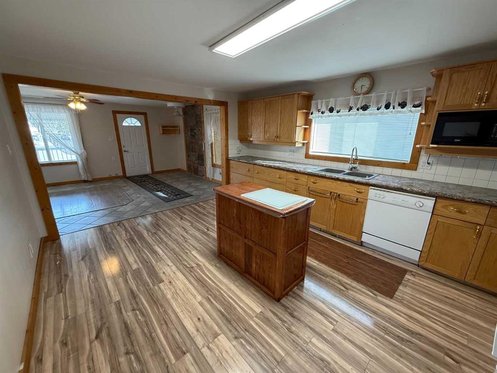 Picture for 152 Sherwood Drive 