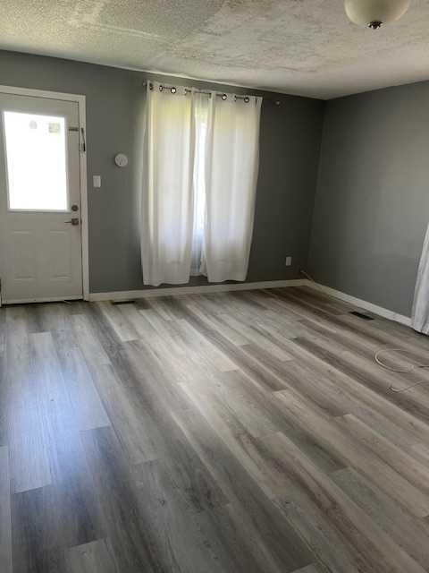 Picture for 5269 52 Street 