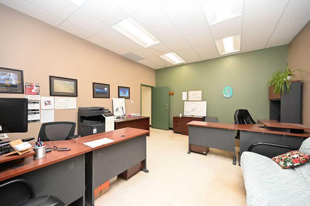 Picture for 4917B 49 Street 