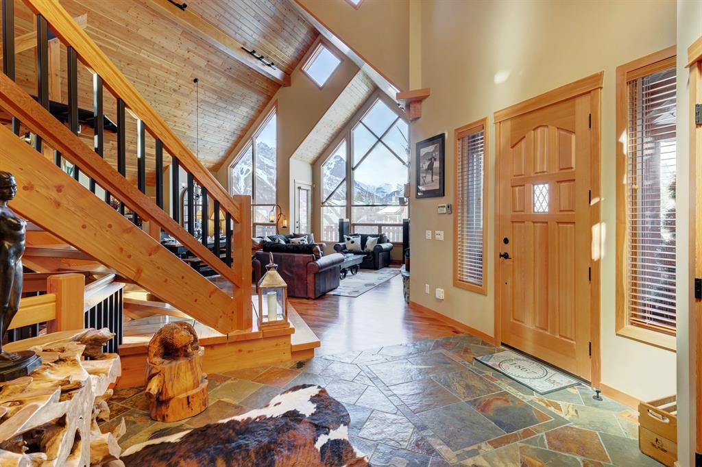      220 Eagle Point , Canmore, 0382,T1W 3E6 ;  Listing Number: MLS A2021923