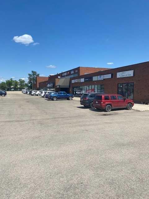 Picture for 211, 5115 49 Street 