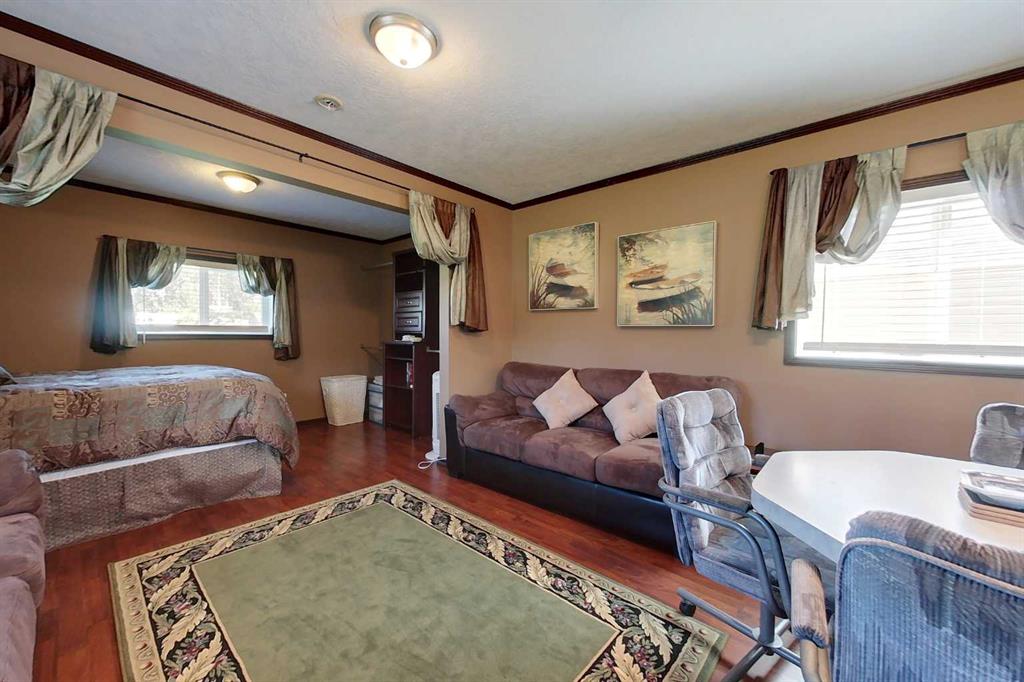 Picture for 3, 10428 Township Road 735  