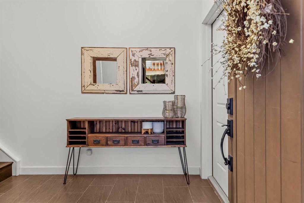 Picture for 302, 102 Stewart Creek Rise  https://www.cirrealty.ca/reb/awra/3/A2265553_12.jpg
