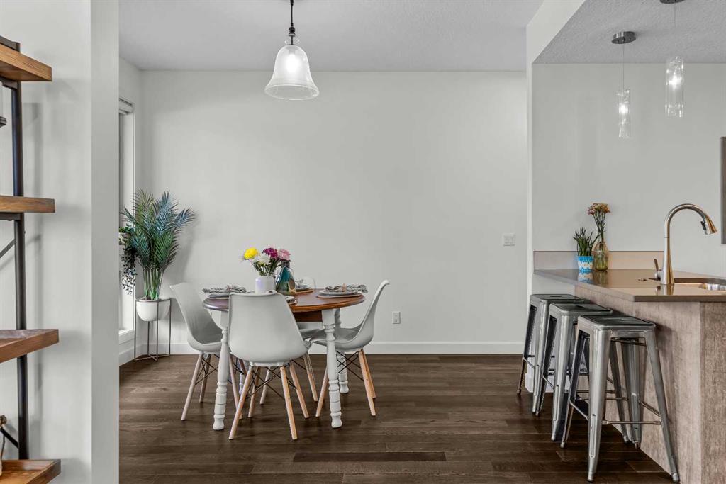 Picture for 302, 102 Stewart Creek Rise  https://www.cirrealty.ca/reb/awra/3/A2265553_27.jpg