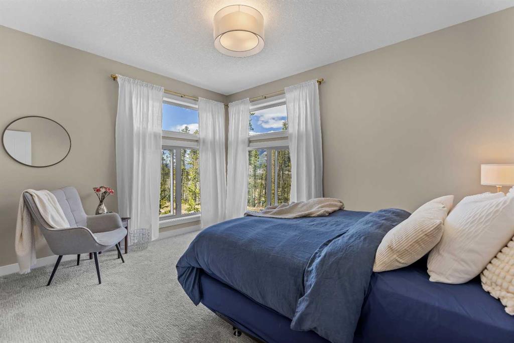 Picture for 302, 102 Stewart Creek Rise  https://www.cirrealty.ca/reb/awra/3/A2265553_30.jpg