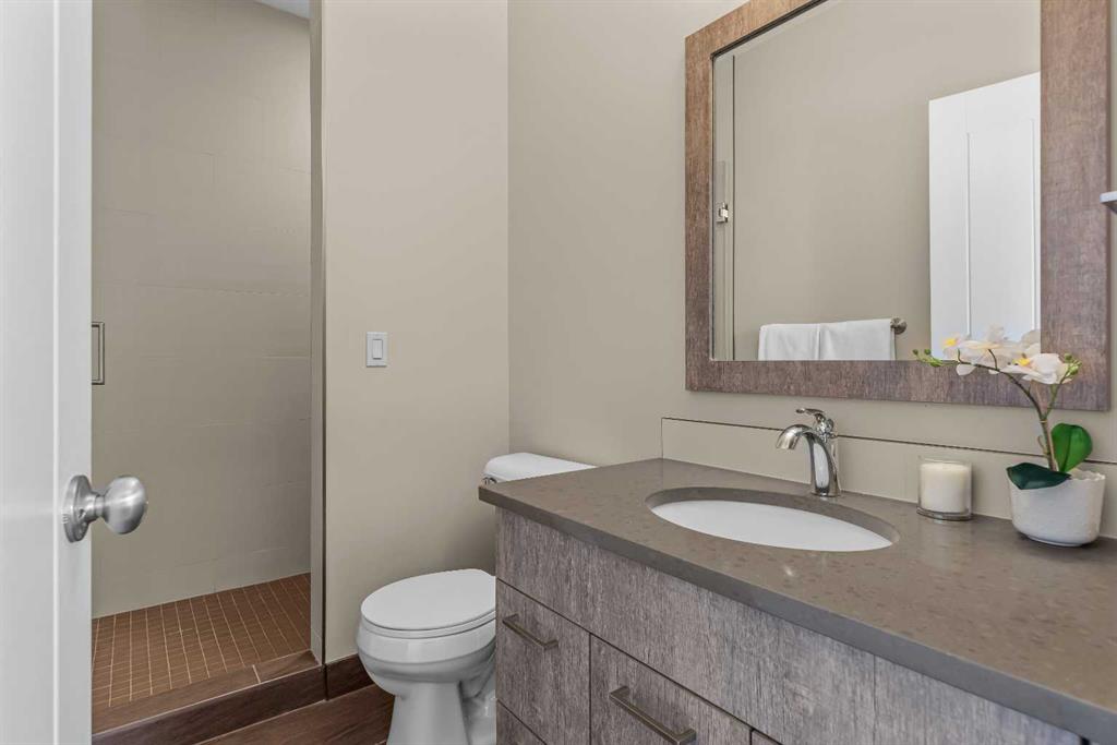 Picture for 302, 102 Stewart Creek Rise  https://www.cirrealty.ca/reb/awra/3/A2265553_35.jpg