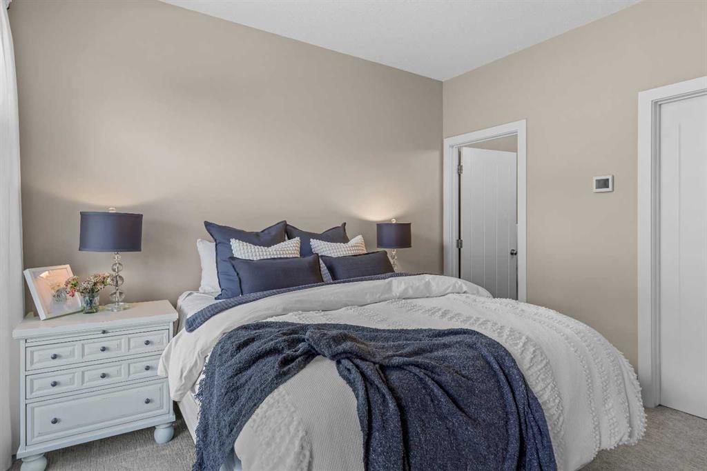 Picture for 302, 102 Stewart Creek Rise  https://www.cirrealty.ca/reb/awra/3/A2265553_39.jpg