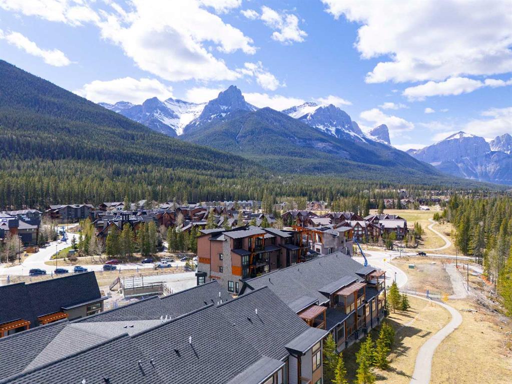 Picture for 302, 102 Stewart Creek Rise  https://www.cirrealty.ca/reb/awra/3/A2265553_8.jpg