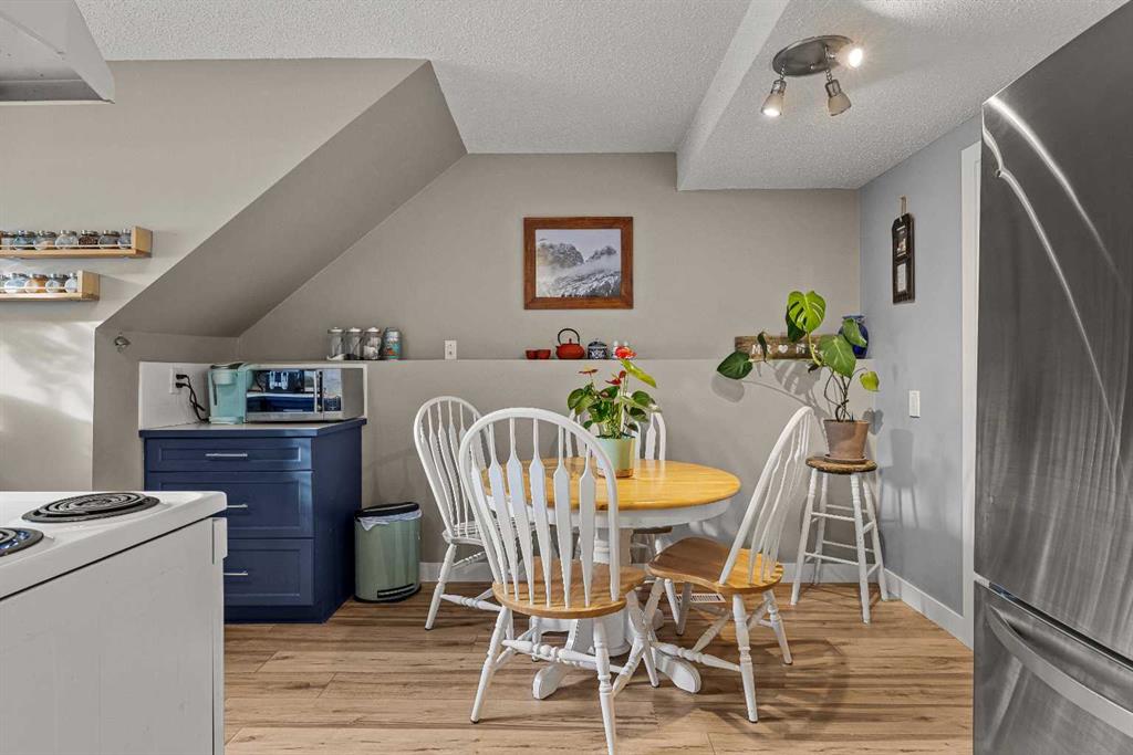 Picture for 2, 630 3rd Street 