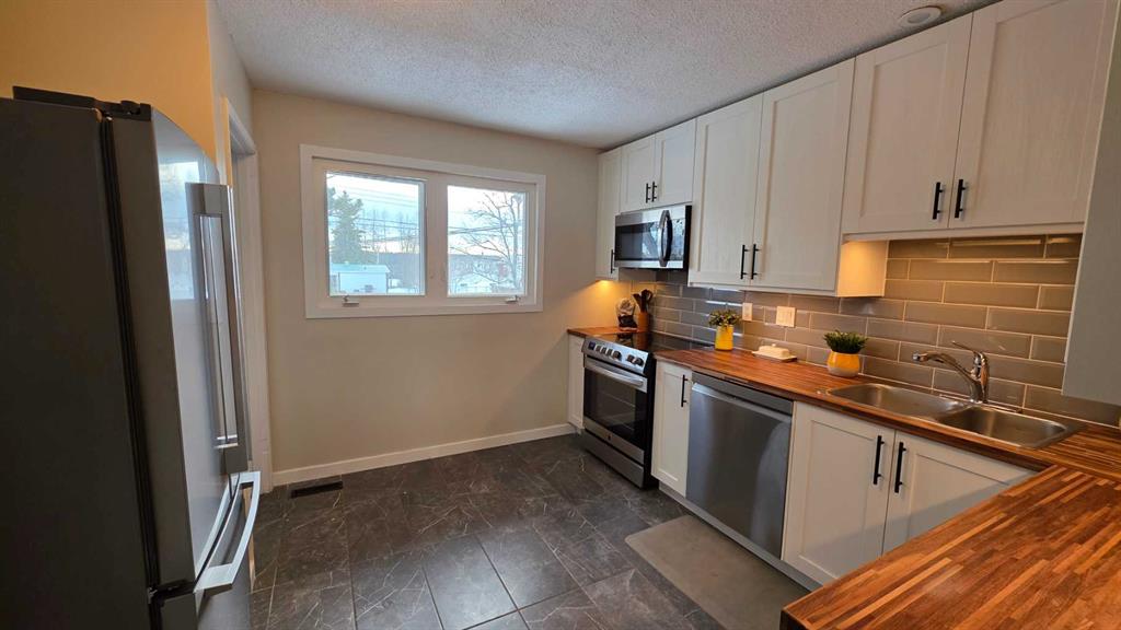 Picture for 525 4 Avenue 