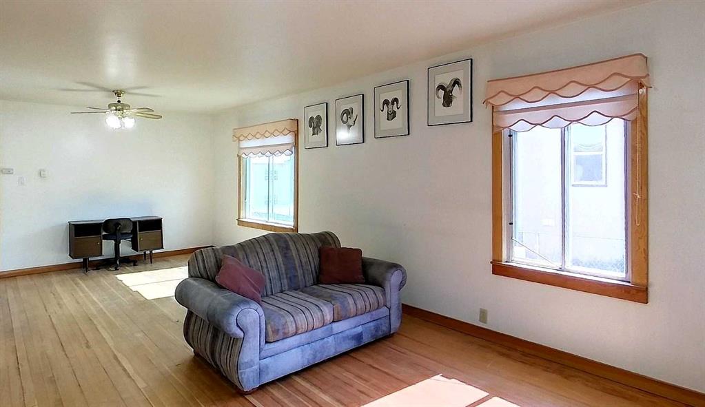 Picture for 4827 5 Avenue  