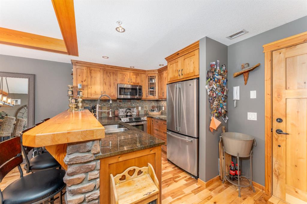 Picture for 2207, 101B Stewart Creek Landing  