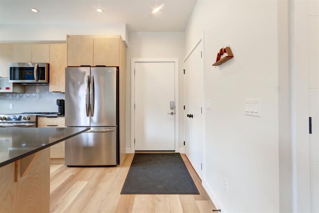 Picture for 304G, 209 Stewart Creek Rise 