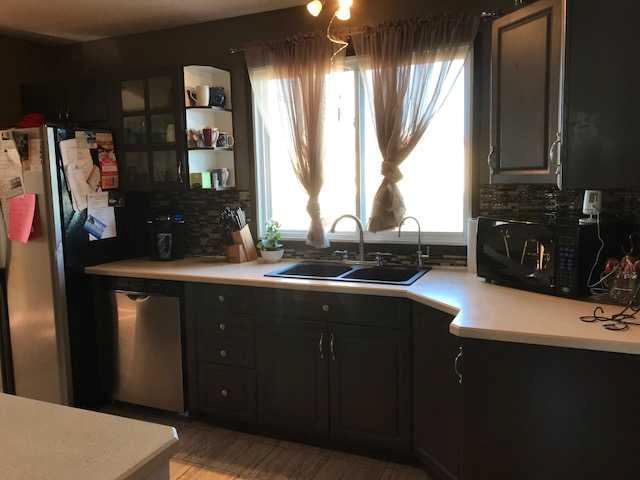 Picture for 712 3 Avenue 