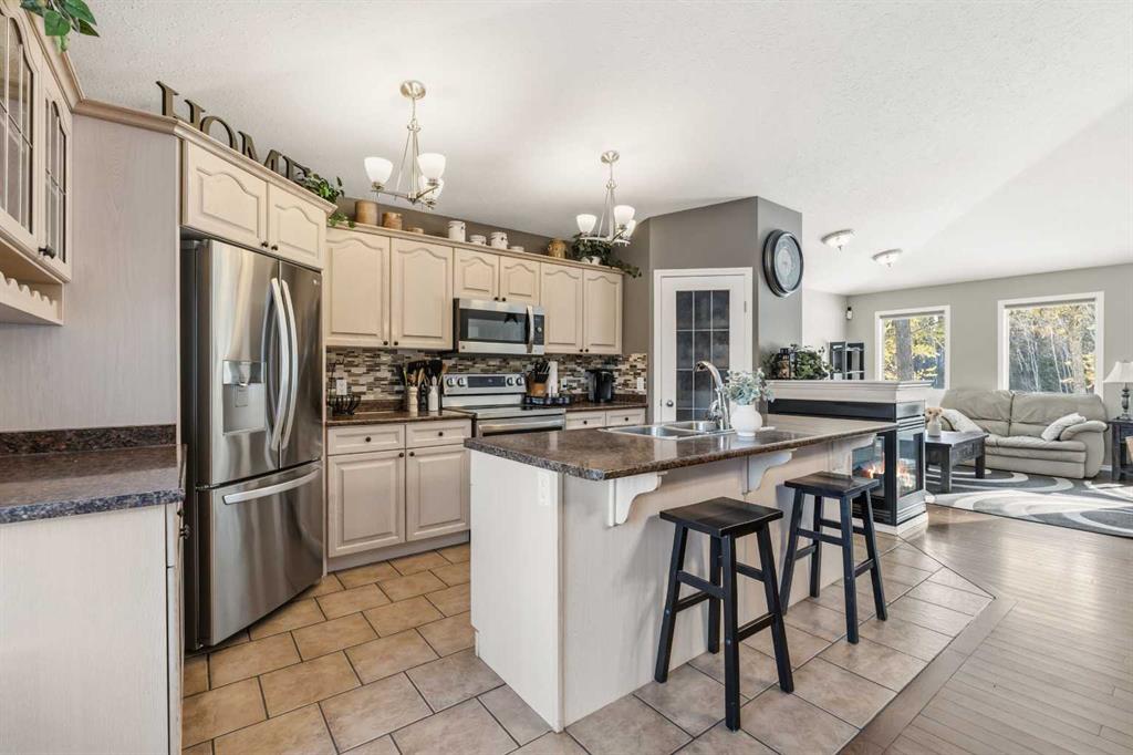 Picture for 28, 113040 Township Road 592  