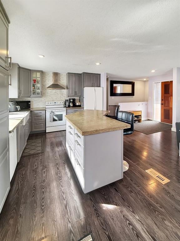 Picture for 11 Kallbom Crescent  