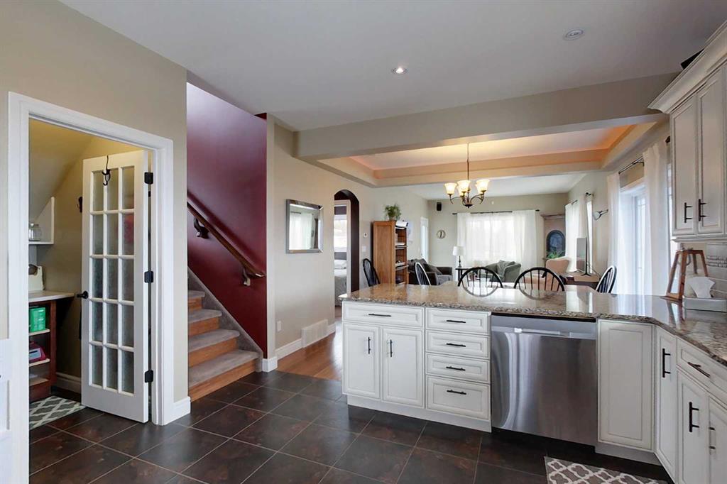 Picture for 905 Southshore Drive W