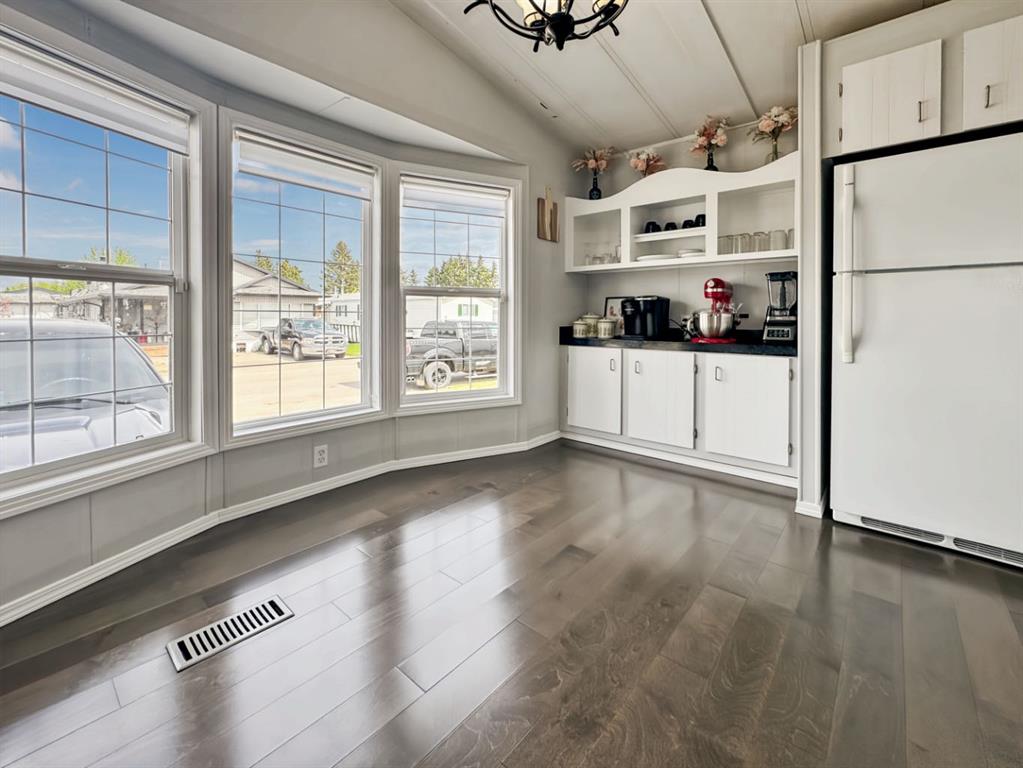 Picture for 46 Rivervalley Estates  