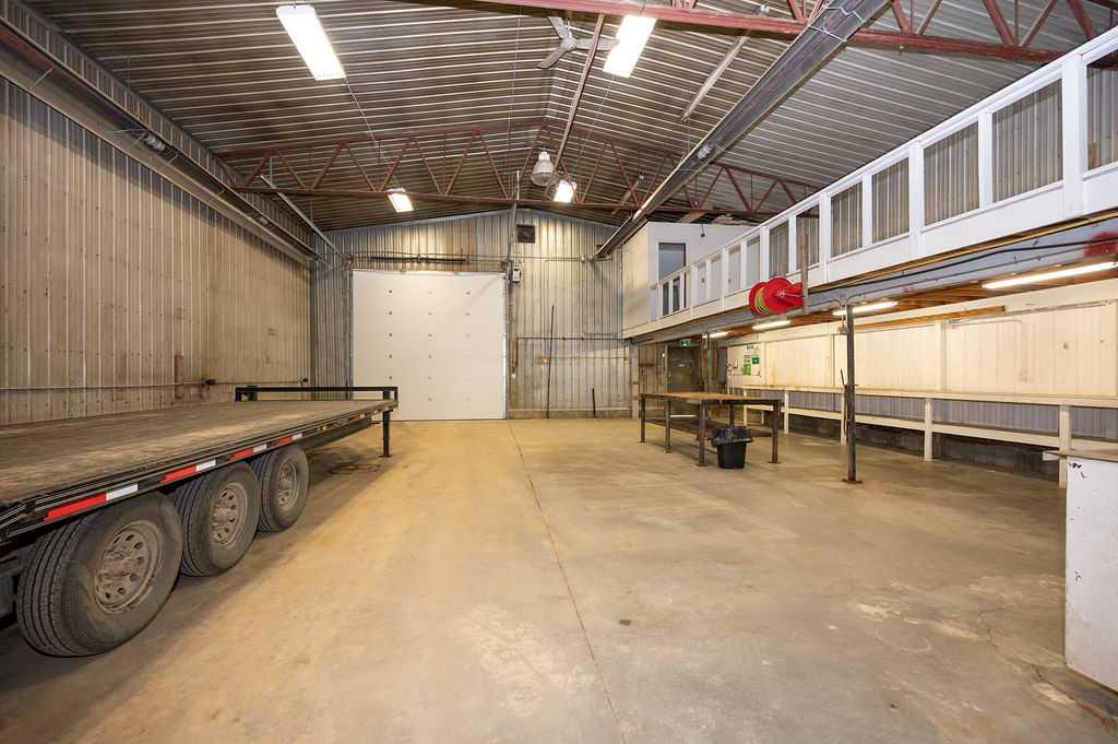 Picture for 661001B Range Road 225  