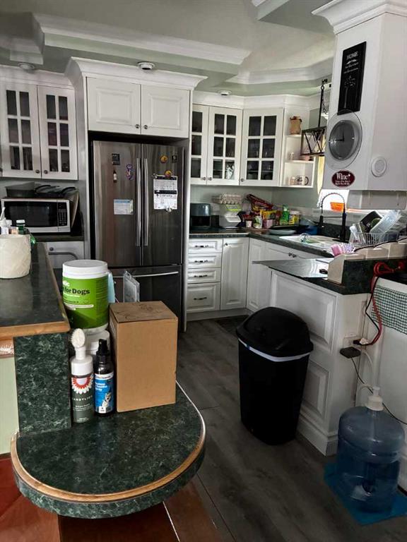 Picture for 710 3 Avenue 