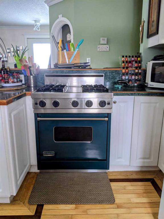 Picture for 710 3 Avenue 