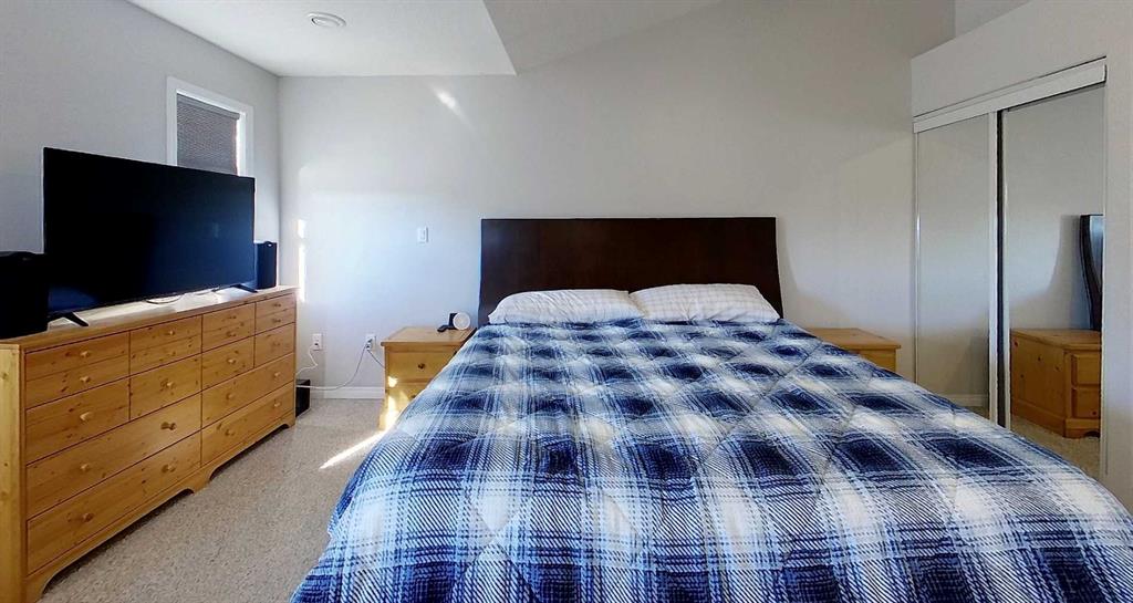 Picture for 6204 12 AVE   https://www.cirrealty.ca/reb/awra/5/A2266715_17.jpg