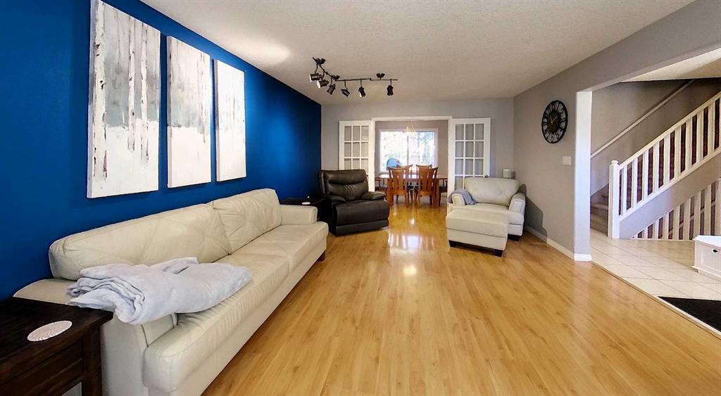 Picture for 6204 12 AVE   https://www.cirrealty.ca/reb/awra/5/A2266715_4.jpg