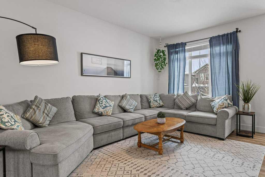 Picture for 216 Clydesdale Avenue 